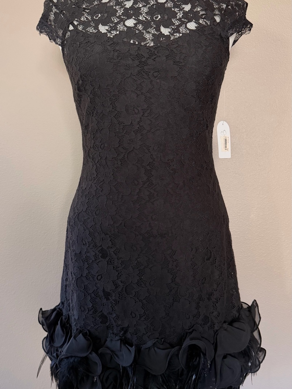 Jessica Simpson Black Lace Cocktail Dress with Feathered Ruffle Hem